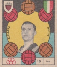 Una figurina in cui viene riportato come Rozon