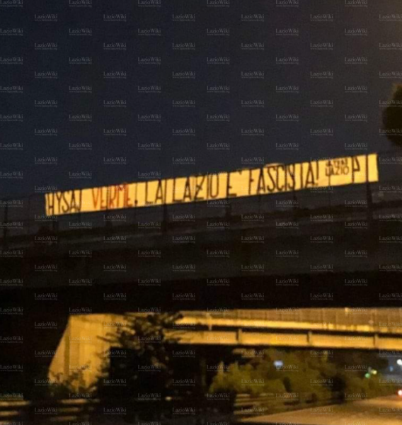 File:Striscione Hysaj.png