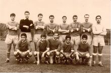 Una giovanile del 1960-61 con Mosci, 3° accosciato da sinistra