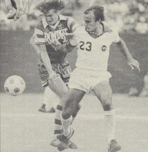 In azione con la maglia dei Cosmos