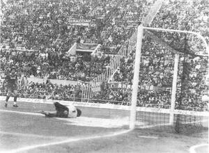 Roma84 1goal.jpg