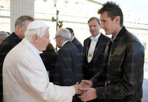 Klose benedettoXVI.jpg