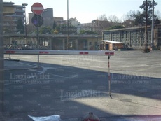 Foto 5: Un'area dell'ex Piazza d'Armi oggi occupata da un deposito dell'ATAC (foto: F.Bellisario ©) .