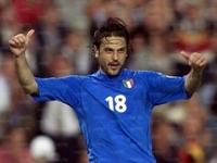 Con la maglia azzurra