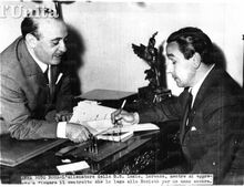 Angelo Miceli fa firmare a J.C. Lorenzo il rinnovo del contratto