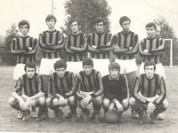 Con la Rappresentativa Laziele Dilettanti (3° in piedi da sx). 2° accosciato da sx il futuro laziale Loddi