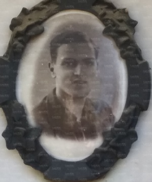 Giovagnolifoto tomba.jpg