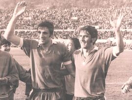 I due marcatori salutano i tifosi