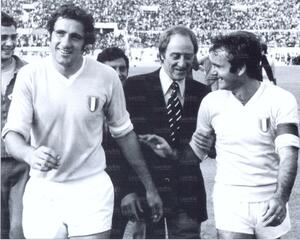 Chinaglia cagliari7475.jpg
