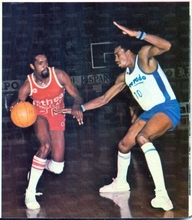 Jeelani (a destra) nel 1977/78