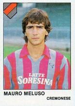 Una figurina con la maglia della Cremonese