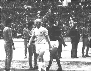 01dic74a.jpg