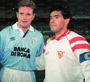 Paul Gascoigne insieme a Maradona