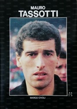 Un libro su Tassotti (1987)