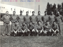Barbacci (secondo in piedi da sinistra) nel 1959 con la Nazionale Dilettanti a Chambery