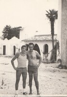 Con Sandro Ceccaroni, calciatore delle giovanili (Gent. conc. famiglia Vespasiani)