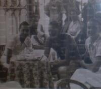 In vacanza tra amici e tifosi a Varazze con la canottiera della Nazionale