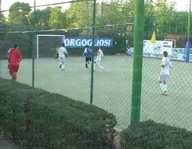 Contropiede di Ilaria che chiude la partita: 4-2