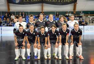 C5 2017-18 Foto di Squadra Femminile 2.jpg