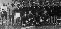 Sclavi con la maglia azzurra nell'ottobre 1933